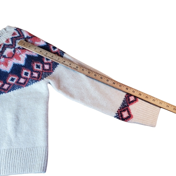 Old Navy Women's Patterned Sweater - Cream and Red. Fair Isle. XS. #0173 - Picture 7 of 9